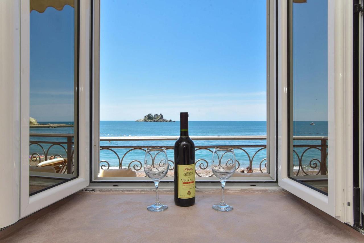 Beach House Petrovac Bagian luar foto
